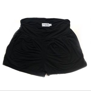 Florencia Arias Hawaii Black Shorts Medium